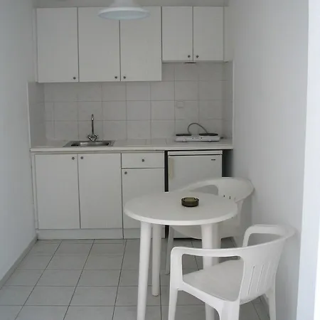 Emerald Aparthotel 3*
