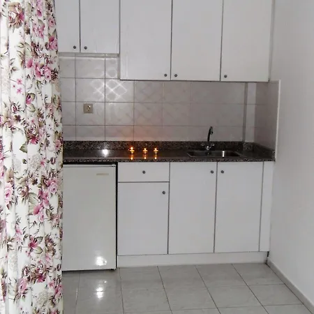 Emerald Aparthotel 3*